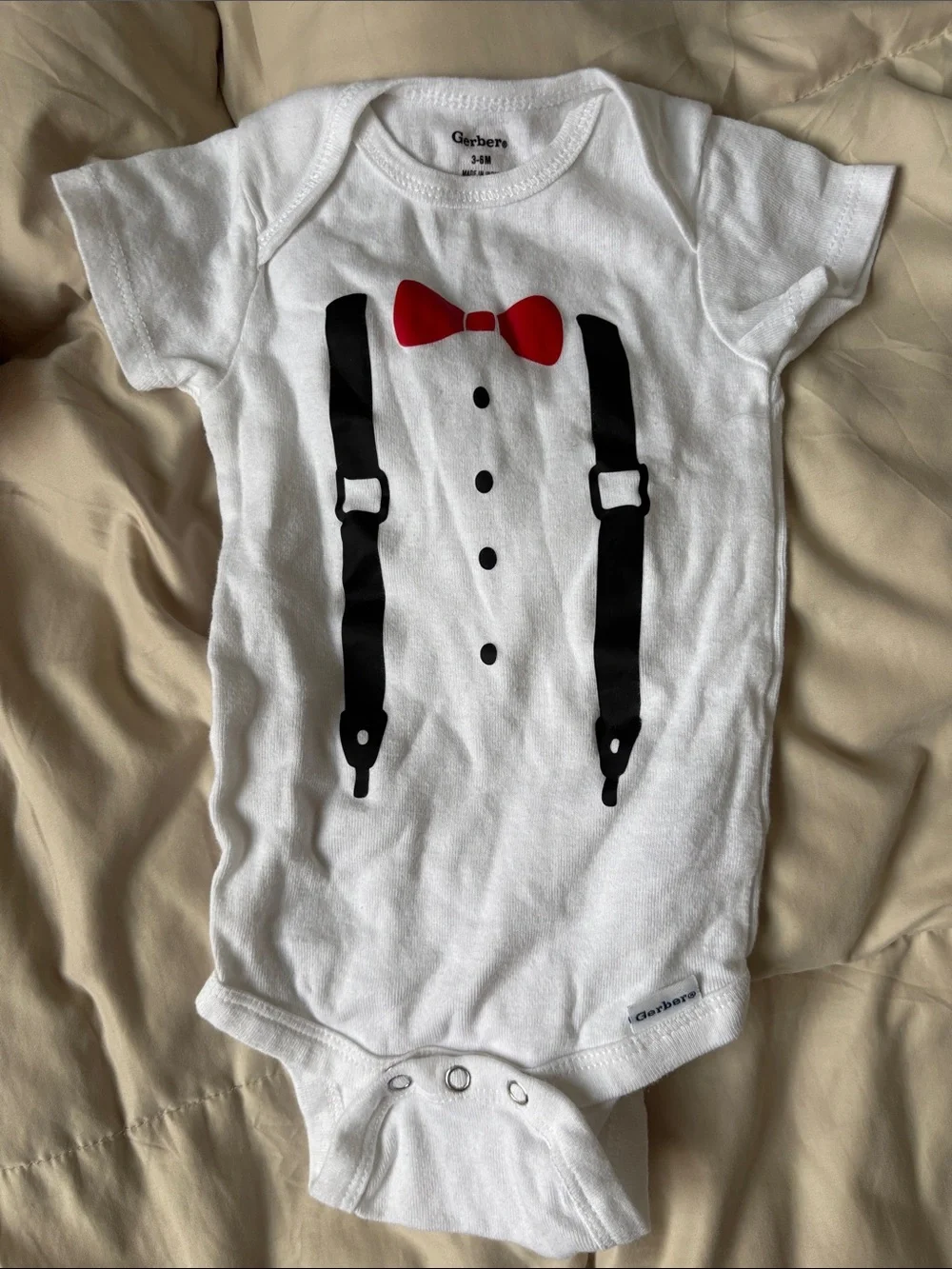 Gerber White Onesies Grandma was here Tuxedo One-Piece Set Red Pink 3-6 Months